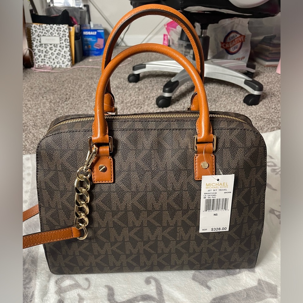 Micheal Kors Jet Set Travel Large Satchel